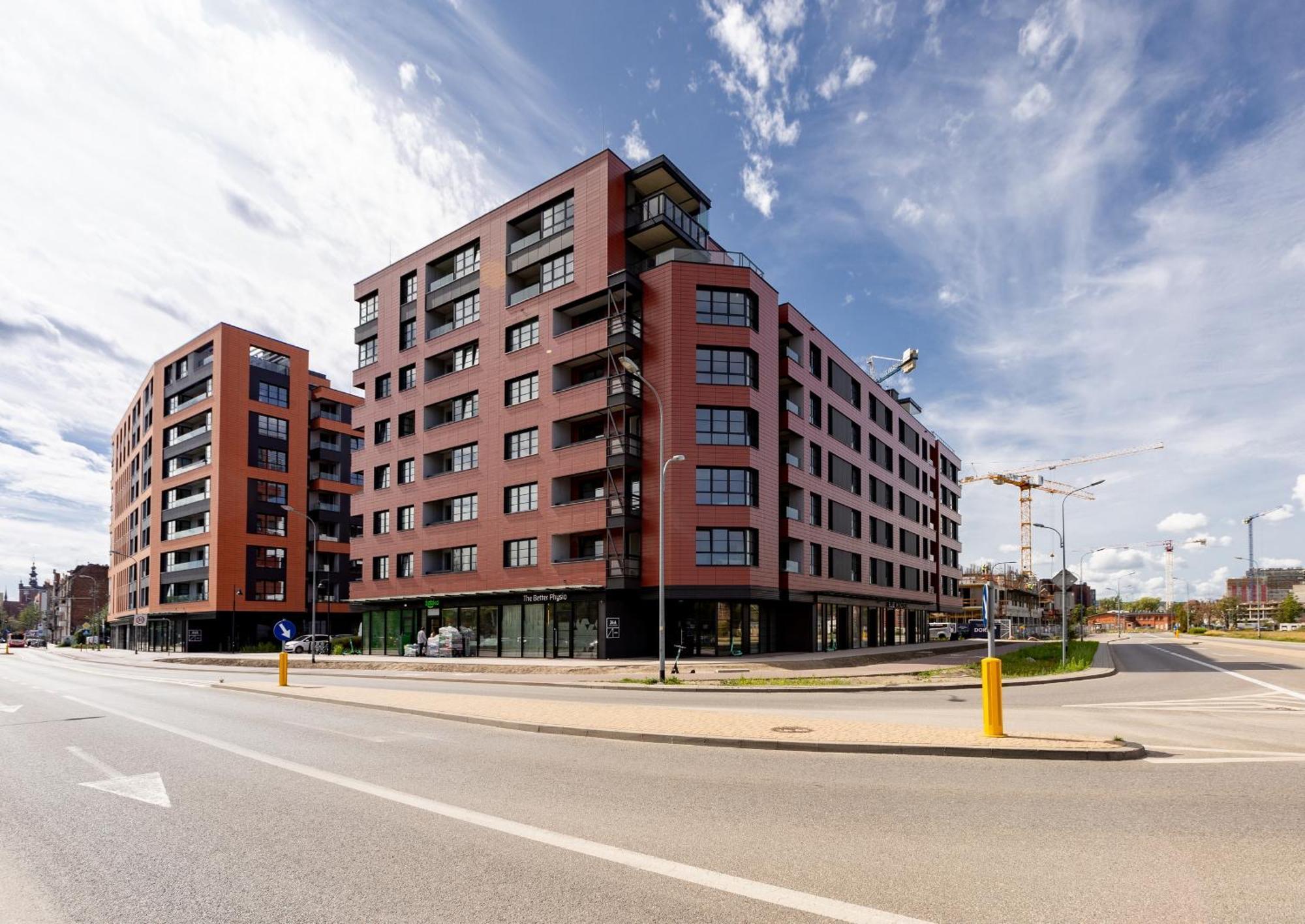 Doki Living - Foodhall & Parking By Downtown Apartments Gdansk Exterior photo