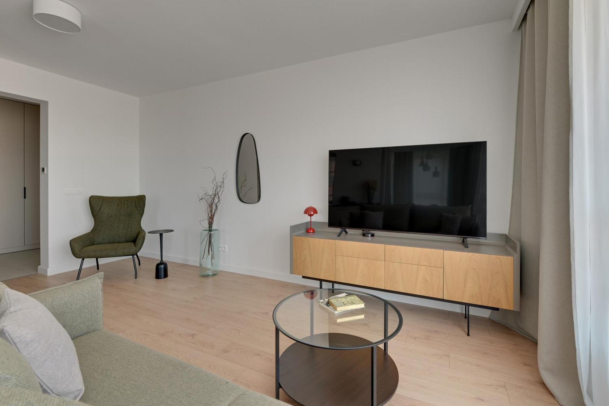 Doki Living - Foodhall & Parking By Downtown Apartments Gdansk Exterior photo